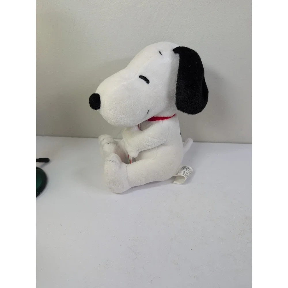 Peanuts Snoopy With Candy Cane Christmas Plush Soft‎ Stuffed Animal 6.5